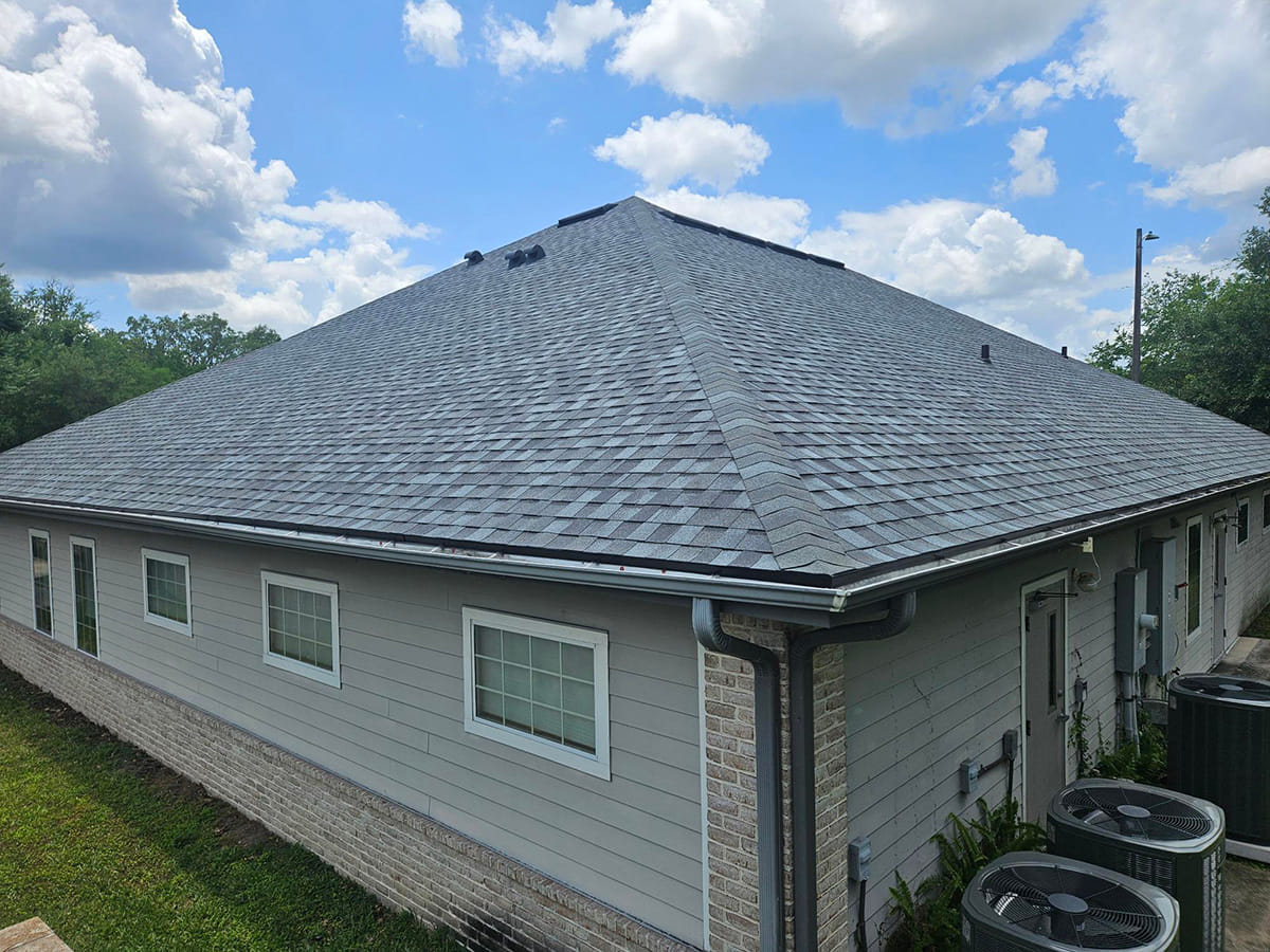 Large commercial building with new energy-efficient roof installed by Atlantic Roofing & Exteriors LLC in Gainesville Florida – Project gallery Atlantic Roofing & Exteriors LLC, Gainesville Florida