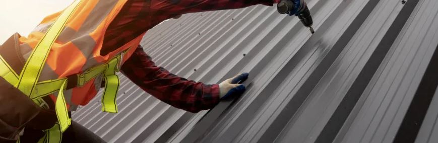 metal roof installation in Putnam 